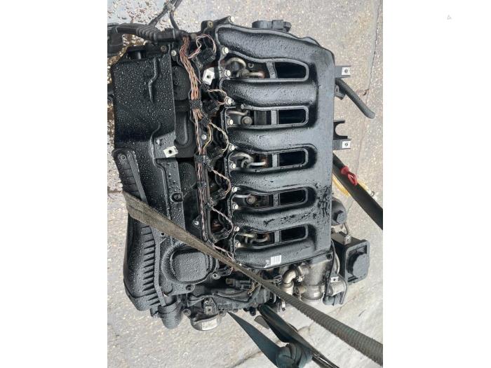 Engine from a BMW 5 serie (E60) 525d 24V 2007