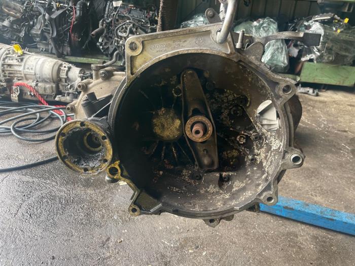Gebrauchte Getriebe Volkswagen Polo Preis € 250,00 Margenregelung angeboten von Umit Sloperij