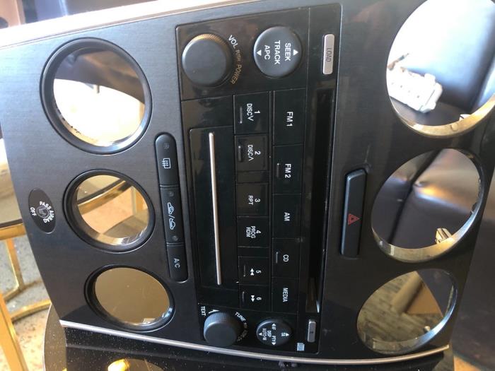 Radio CD player from a Mazda 6. 2007