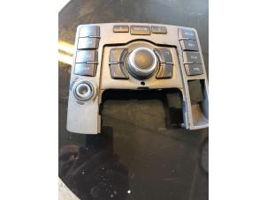 Used Radio control panel Audi A6 (C6) 2.0 TDI 16V Price € 200,00 Margin scheme offered by Umit Sloperij