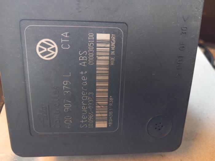 Gebrauchte ABS Pumpe Volkswagen Polo IV (9N1/2/3) 1.2 Preis € 50,00 Margenregelung angeboten von Umit Sloperij