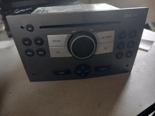 Used Radio CD player Opel Zafira (M75) Price € 60,00 Margin scheme offered by Umit Sloperij