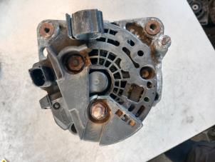Usagé Dynamo Volkswagen Transporter T5 1.9 TDi Prix € 70,00 Règlement à la marge proposé par Umit Sloperij