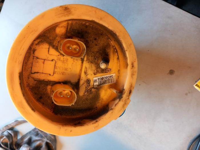 Gebrauchte Benzinpumpe BMW 3 serie (E90) 325d 24V Preis € 50,00 Margenregelung angeboten von Umit Sloperij