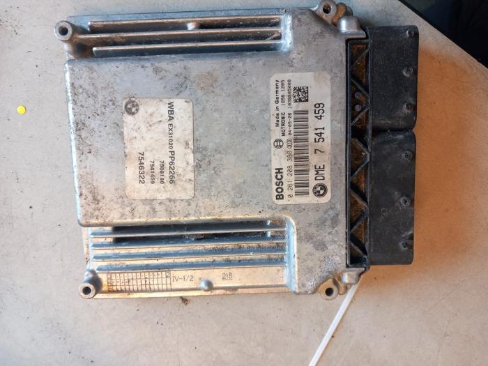 Used Engine management computer BMW 3 serie (E46/4) Price € 70,00 Margin scheme offered by Umit Sloperij