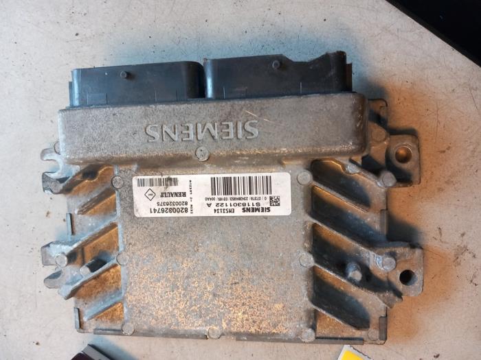Used Engine management computer Renault Clio II (BB/CB) 1.4 16V Price € 50,00 Margin scheme offered by Umit Sloperij