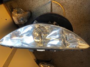 Used Headlight, left Peugeot 308 SW (4E/H) 1.4 VTI 16V Price € 70,00 Margin scheme offered by Umit Sloperij