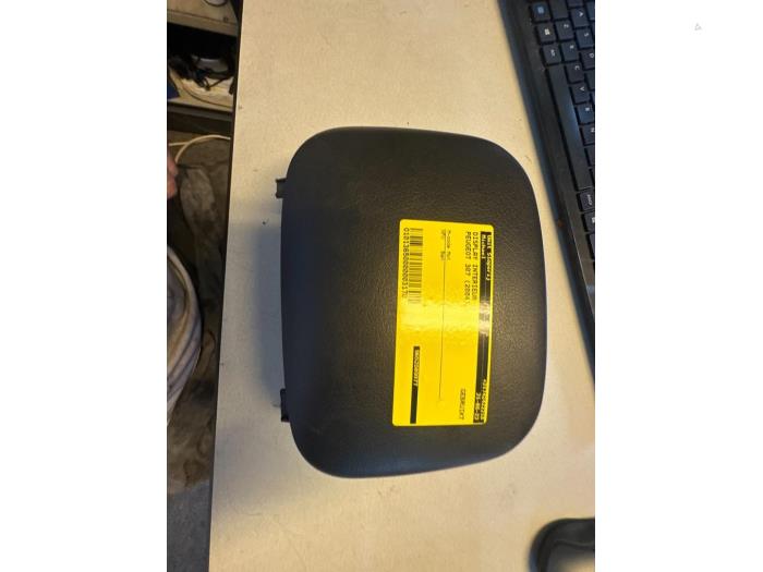 Begagnade Innerdisplay Peugeot 307 (3A/C/D) Pris € 50,00 Marginaltabell erbjuds av Umit Sloperij