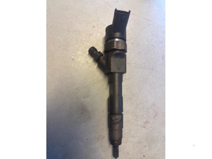 Usagé Injecteurs Volvo V40 (VW) 1.9 D Prix € 50,00 Règlement à la marge proposé par Umit Sloperij