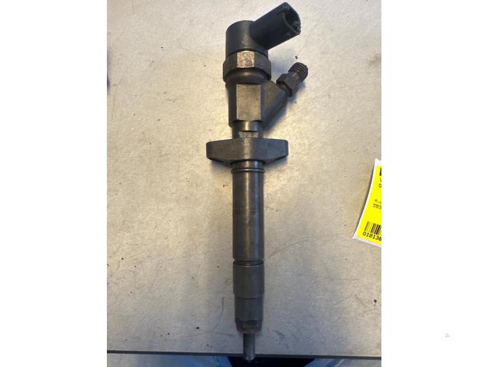 Usagé Injecteurs Opel Vivaro A 2.5 DTI 16V Prix € 90,00 Règlement à la marge proposé par Umit Sloperij