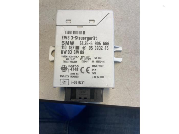 Używane Modul Comfort BMW Mini (R50/53) 1.6 16V Cooper Cena € 45,00 Procedura marży oferowane przez Umit Sloperij