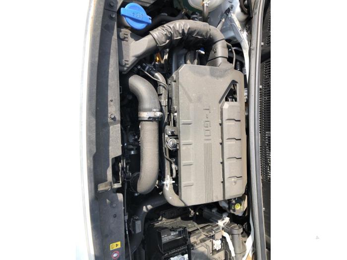 Motor from a Kia Picanto (JA) 1.0 T-GDI 12V 2020