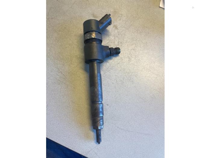 Usagé Injecteurs Fiat Doblo (223A/119) 1.9 JTD Prix € 75,00 Règlement à la marge proposé par Umit Sloperij