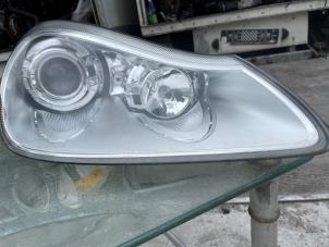 Used Headlight, right Porsche Cayenne (9PA) 4.8 V8 32V Turbo Price € 750,00 Margin scheme offered by Umit Sloperij