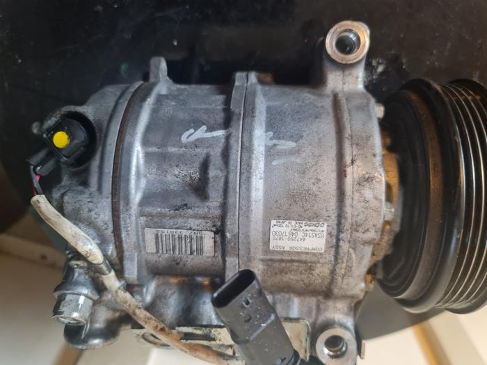 Usagé Pompe clim Mercedes GLA (156.9) 1.6 180 16V Prix € 90,00 Règlement à la marge proposé par Umit Sloperij