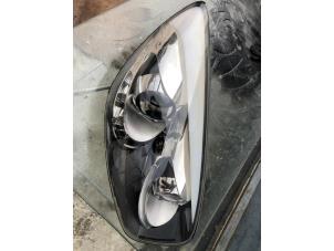 Used Headlight, right Kia Picanto (TA) 1.0 12V Price € 300,00 Margin scheme offered by Umit Sloperij
