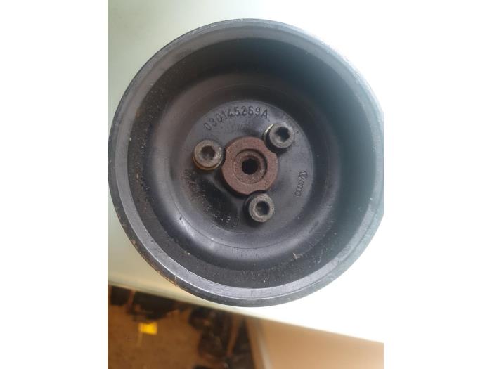 Usagé Pompe de direction Volkswagen Golf IV (1J1) 1.4 16V Prix € 25,00 Règlement à la marge proposé par Umit Sloperij