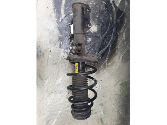 Front shock absorber rod, left from a Chevrolet Orlando 2.0 D 16V 2012