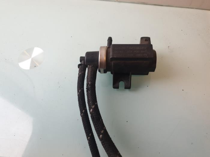 Begagnade Bränsletryckssensor Volkswagen Lupo (6X1) 1.2 TDI 3L Pris € 25,00 Marginaltabell erbjuds av Umit Sloperij