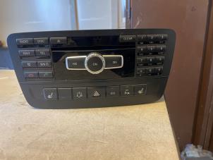 Used Radio CD player Mercedes B (W246,242) 1.8 B-180 CDI BlueEFFICIENCY 16V Price € 275,00 Margin scheme offered by Umit Sloperij