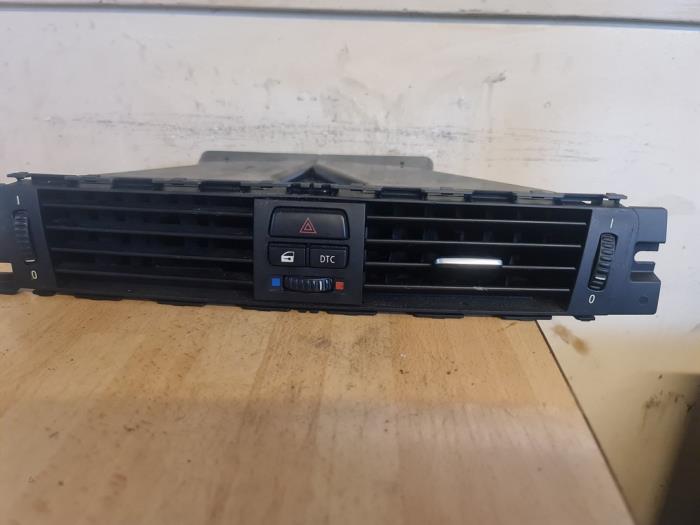 Dashboard vent BMW 3 serie - E3330V - Umit Sloperij