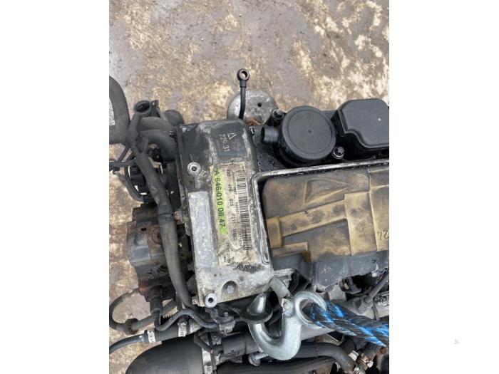 Engine Mercedes E 2.2 E-220 CDI 16V - 646961 646961