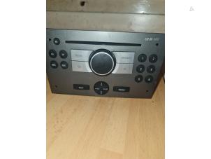 Used Radio CD player Opel Vectra II 1.9 CDTI Price € 70,00 Margin scheme offered by Umit Sloperij