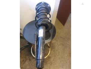 Used Front shock absorber rod, right BMW 1 serie (F20) 118i 1.5 TwinPower 12V Price € 120,00 Margin scheme offered by Umit Sloperij