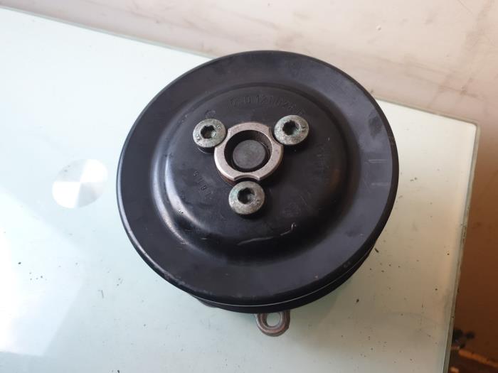 Begagnade Vattenpump Seat Ibiza IV SC (6J1) 1.2 12V Pris € 30,00 Marginaltabell erbjuds av Umit Sloperij