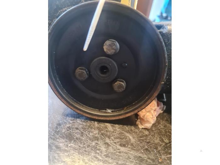Usagé Pompe de direction BMW X5 (E53) 3.0d 24V Prix € 50,00 Règlement à la marge proposé par Umit Sloperij