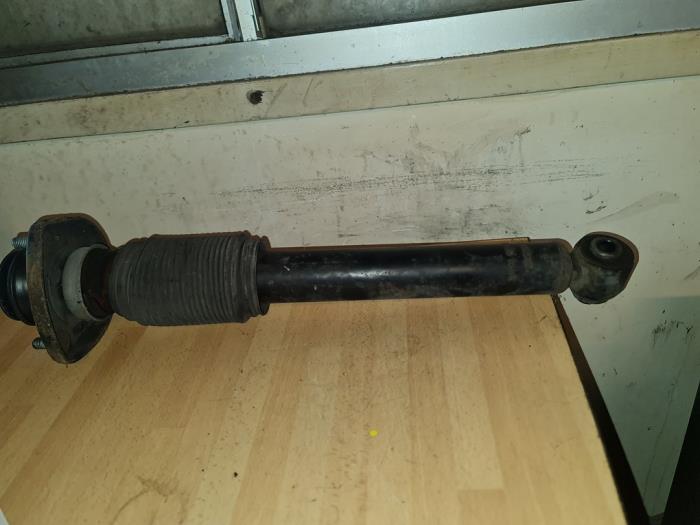 Rear shock absorber, right from a BMW X5 (E53) 3.0d 24V 2003