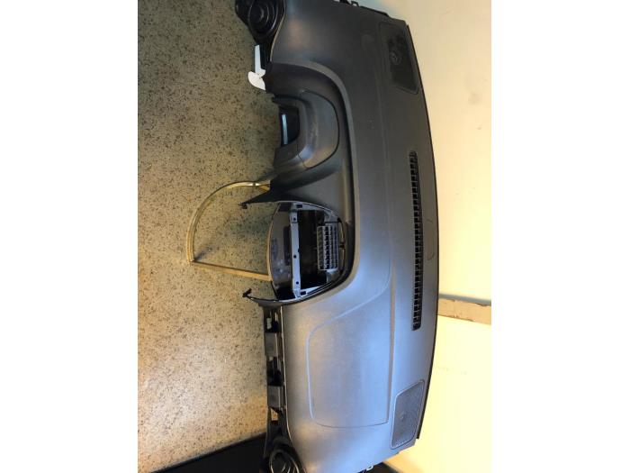 Używane Panel Toyota Aygo (B40) 1.0 12V VVT-i Cena € 250,00 Procedura marży oferowane przez Umit Sloperij