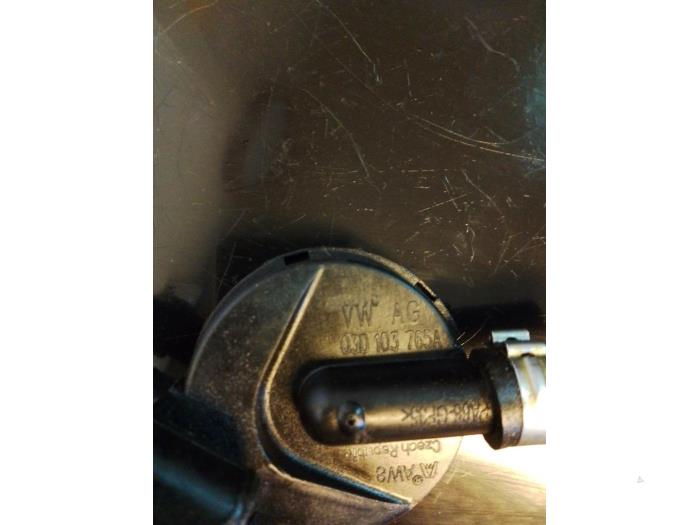 Usagé Ventilation carter Volkswagen Fox (5Z) 1.2 Prix € 10,00 Règlement à la marge proposé par Umit Sloperij
