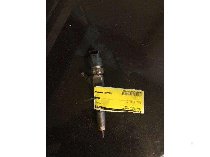 Usagé Injecteurs Opel Vivaro A Combi 2.0 CDTI Prix € 40,00 Règlement à la marge proposé par Umit Sloperij