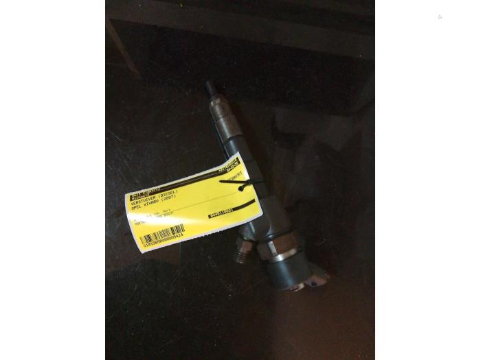 Usagé Injecteurs Opel Vivaro A Combi 2.0 CDTI Prix sur demande proposé par Umit Sloperij