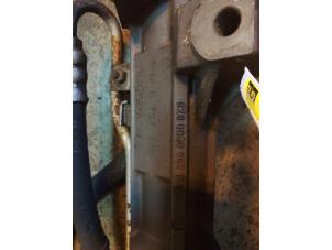 Usados Caja de dirección BMW 3 serie (E46/4) 316i 16V Precio € 80,00 Norma de margen ofrecido por Umit Sloperij