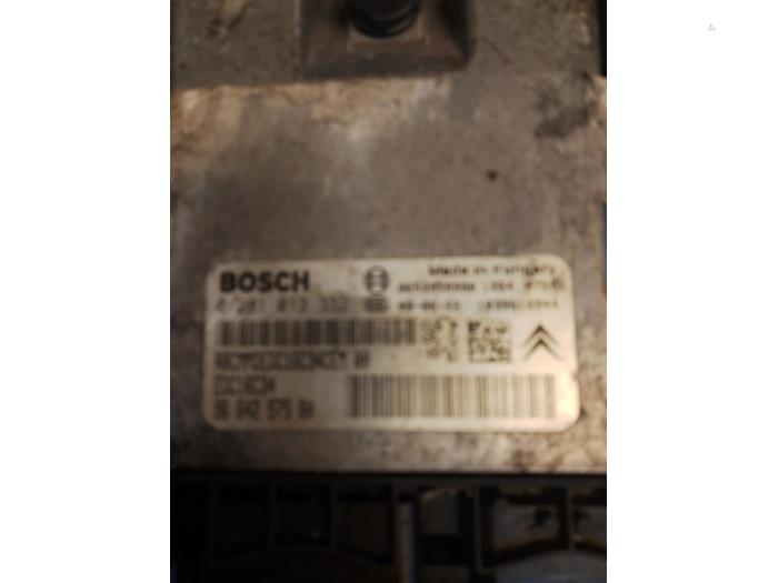 Używane Komputer sterowania silnika Peugeot 407 SW (6E) 1.6 HDi 16V Cena € 40,00 Procedura marży oferowane przez Umit Sloperij