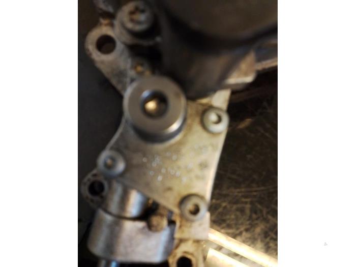 Usagé Pompe diesel Volkswagen Polo IV (9N1/2/3) 1.4 TDI 80 Prix € 90,00 Règlement à la marge proposé par Umit Sloperij
