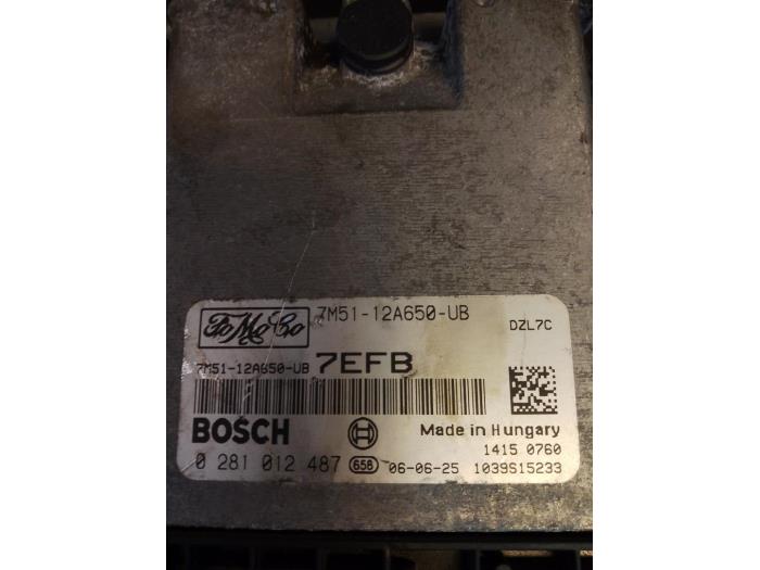 Used Engine management computer Ford Focus 2 1.6 TDCi 16V 110 Price € 125,00 Margin scheme offered by Umit Sloperij
