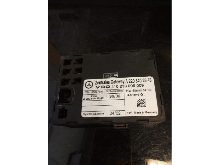 Gebrauchte Gateway Modul Mercedes S (W220) 5.0 S-500 V8 24V Preis € 30,00 Margenregelung angeboten von Umit Sloperij