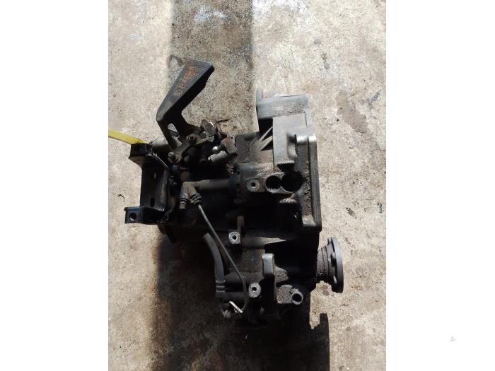 Gebrauchte Getriebe Volkswagen Polo IV (9N1/2/3) 1.4 TDI 80 Preis € 120,00 Margenregelung angeboten von Umit Sloperij