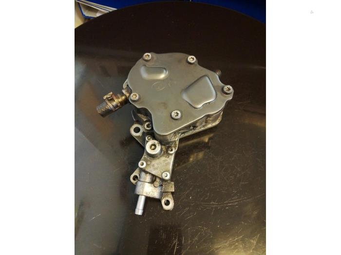 Begagnade Dieselpump Volkswagen Passat (3C2) 1.9 TDI Pris € 90,00 Marginaltabell erbjuds av Umit Sloperij