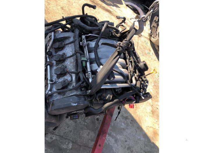 Used Engine Volkswagen Touareg (7LA/7L6) 4.2 V8 40V Price € 800,00 Margin scheme offered by Umit Sloperij