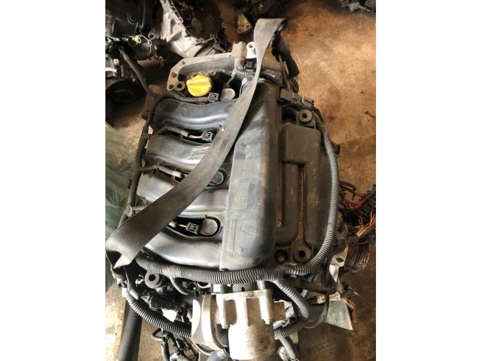 Used Engine Renault Megane II (BM/CM) 1.6 16V Price € 250,00 Margin scheme offered by Umit Sloperij