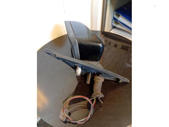 Door electric wing mirror