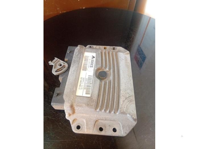 Used Engine management computer Renault Megane II Grandtour (KM) 2.0 16V Price € 70,00 Margin scheme offered by Umit Sloperij