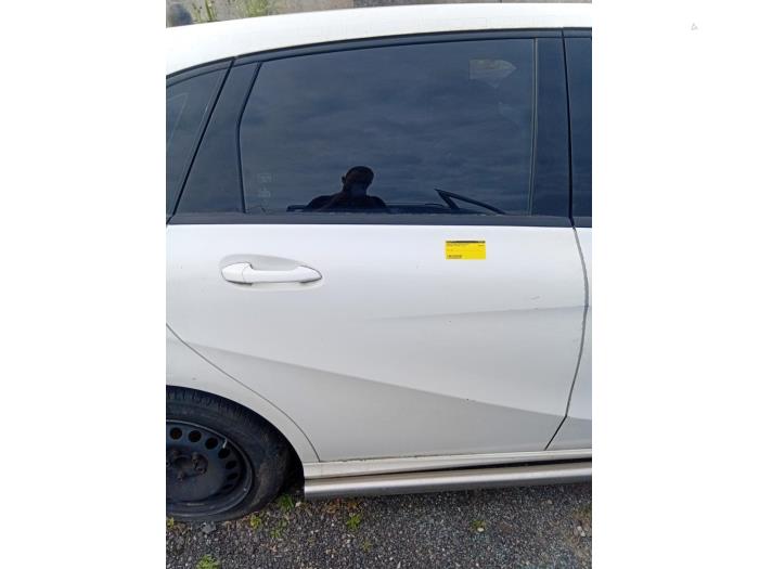 Portière 4portes arrière droite d'un Mercedes-Benz B (W246) 2.2 B-220 CDI BlueEFFICIENCY,d 16V 2018
