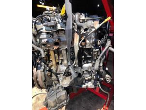 Motor van een Lexus IS (E2) 220d 16V 2009