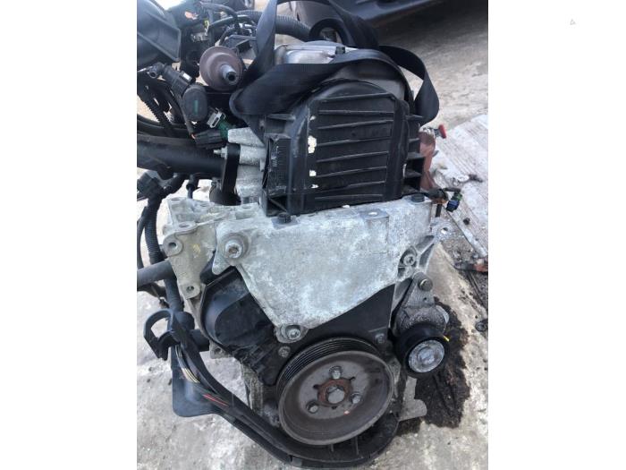 Usagé Moteur Peugeot 1007 (KM) 1.4 Prix € 400,00 Règlement à la marge proposé par Umit Sloperij