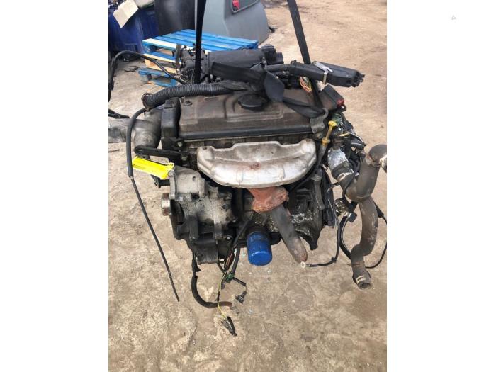 Motor van een Peugeot 206 (2A/C/H/J/S) 1.4 XR,XS,XT,Gentry 2000